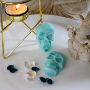 Skull Chanel No.5 Type