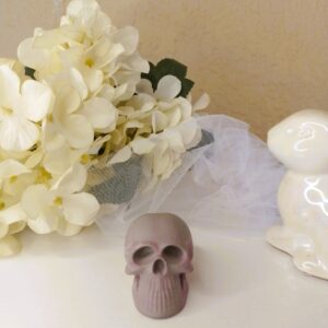 Skull Grey w/Pink Small